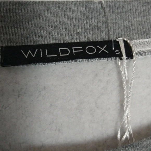 NWT Wildfox  Reality Continues To Ruin My Life Sweatshirt Crew Neck Size Small - Picture 9 of 11